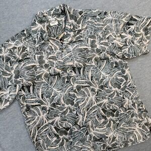 Go Barefoot Hawaiian Shirt Men Large Floral Aloha Reverse Print Loop Collar Camp